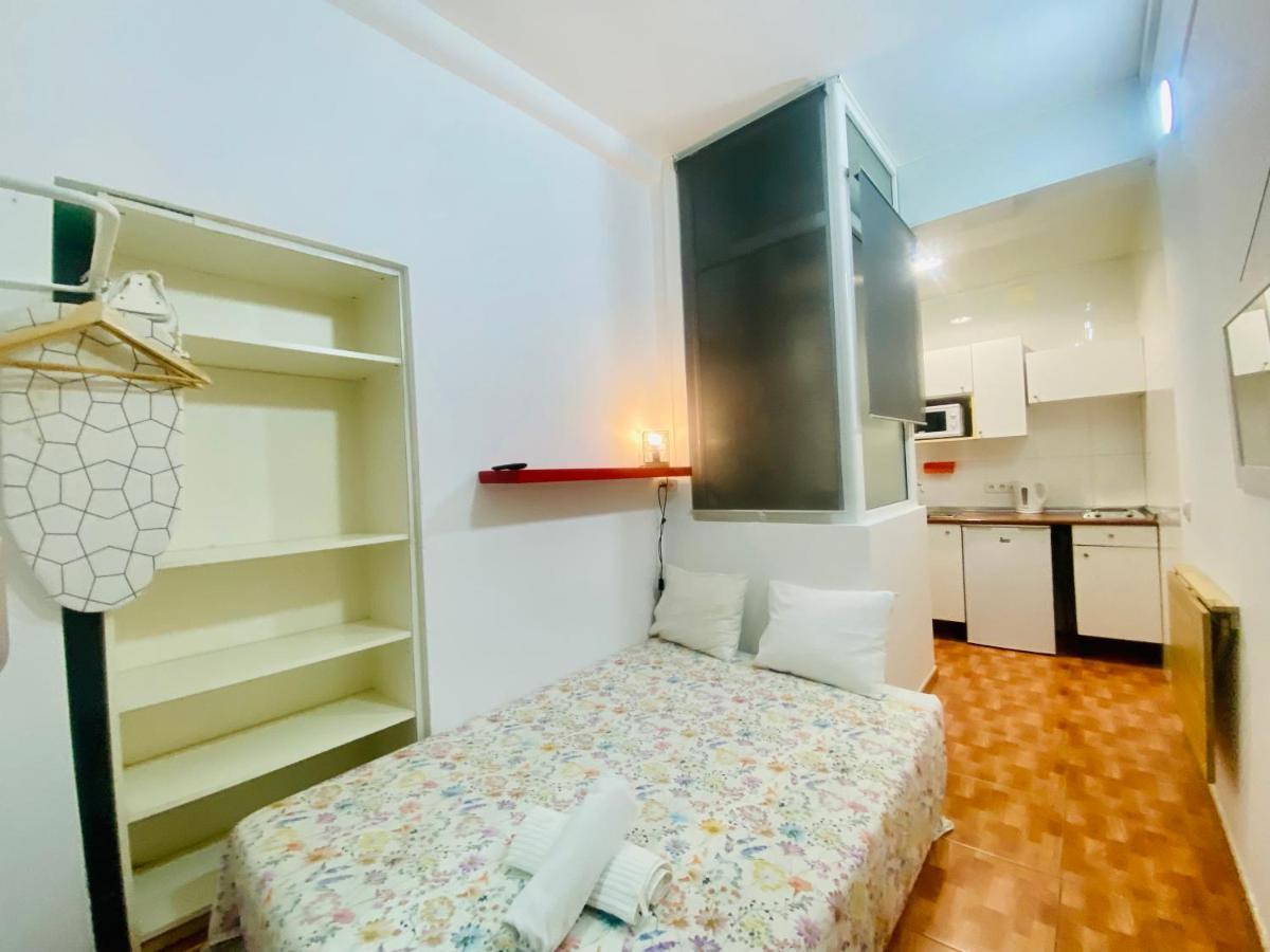 Appartamento Apartamento 2.3 Barcellona Esterno foto